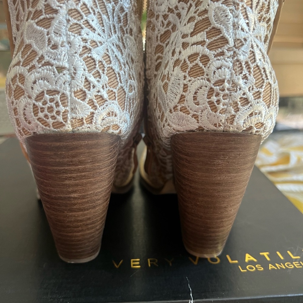 Very Volatile Women's Lace Overlay Ankle Boots - Cream and Tan - Picture 5 of 8